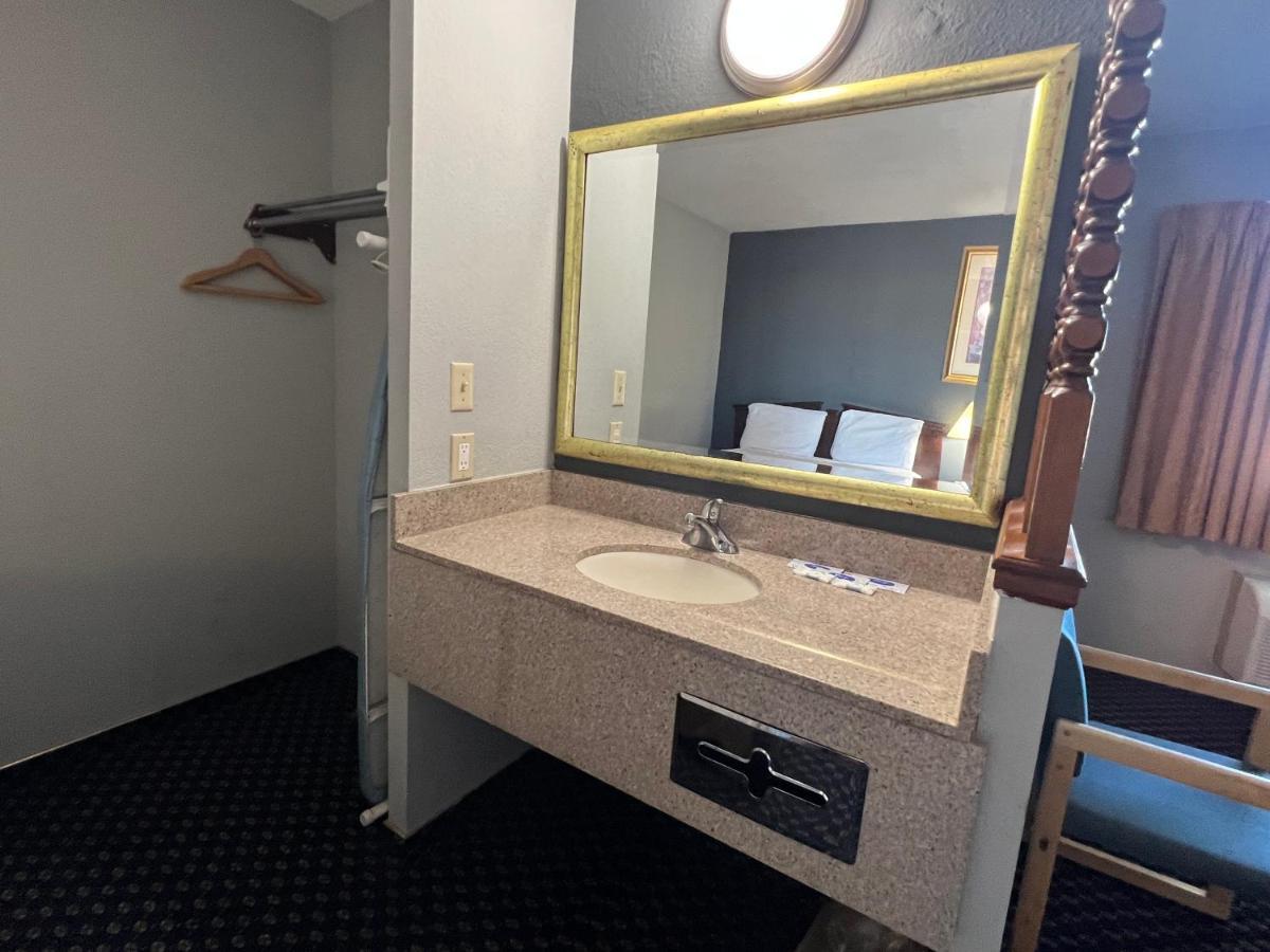 Greensburg Inn المظهر الخارجي الصورة